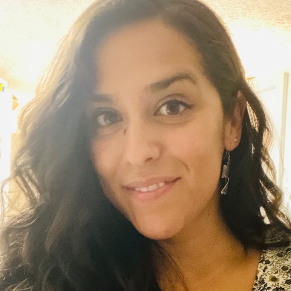 Meet your Posher, Jessica - Picture 1 of 1